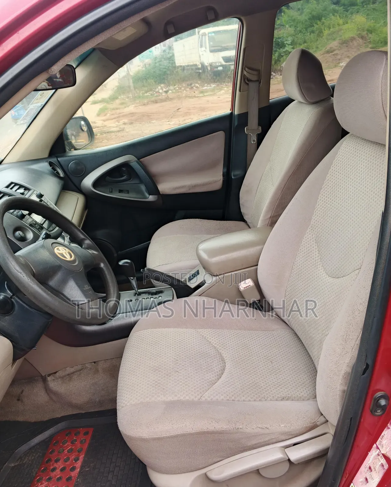Toyota RAV4 2010 Red