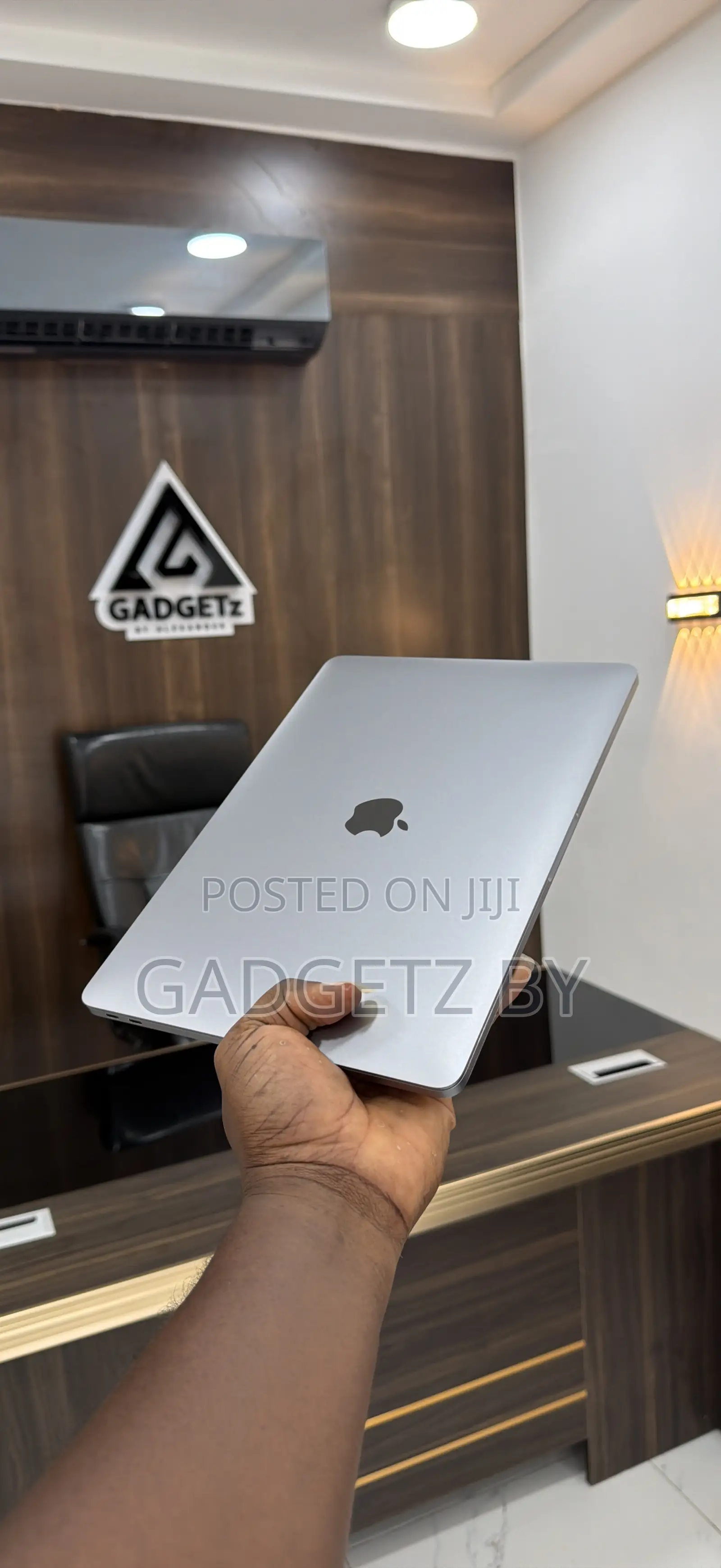 Laptop Apple MacBook Pro 2020 16GB Intel Core i7 SSD 512GB