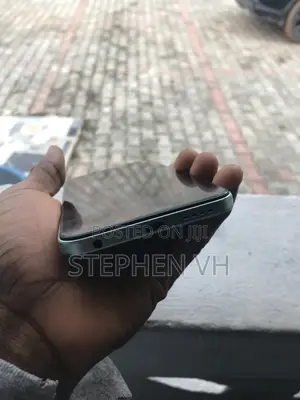 Infinix Hot 50i 128 GB Green