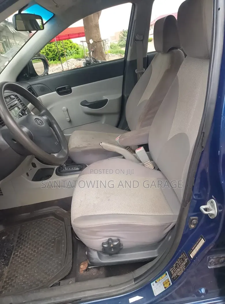 Hyundai Accent 2010 Blue