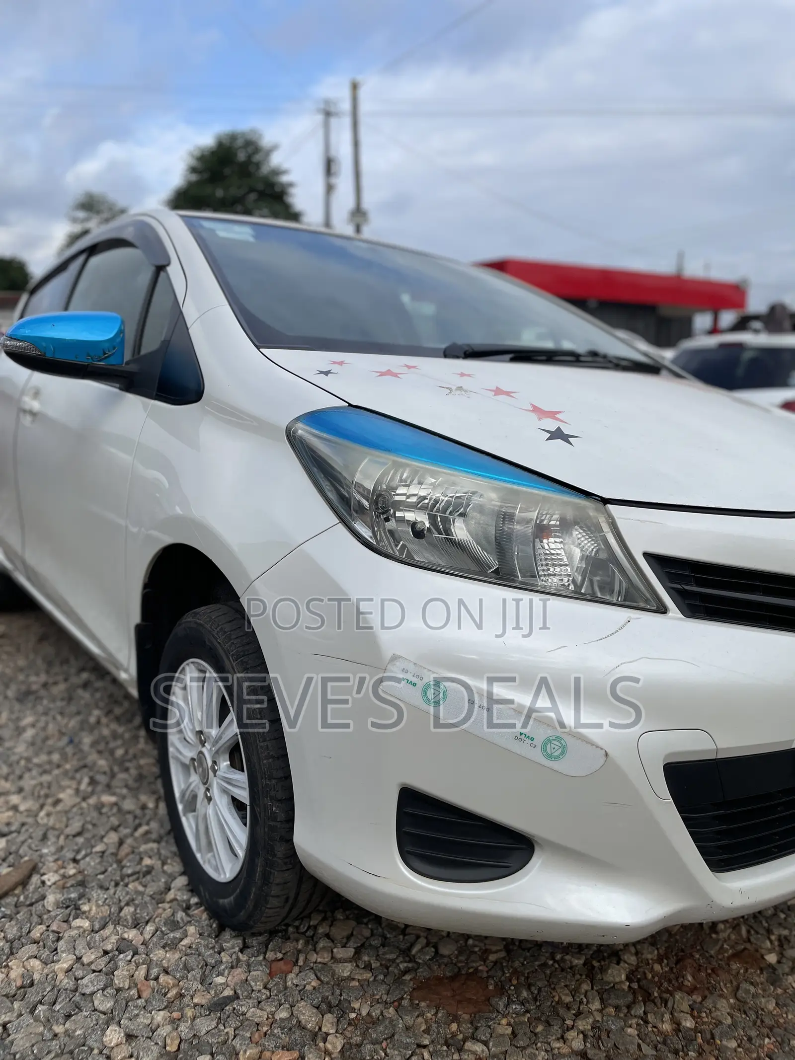 Toyota Vitz 1.0 FWD 5dr 2013 White