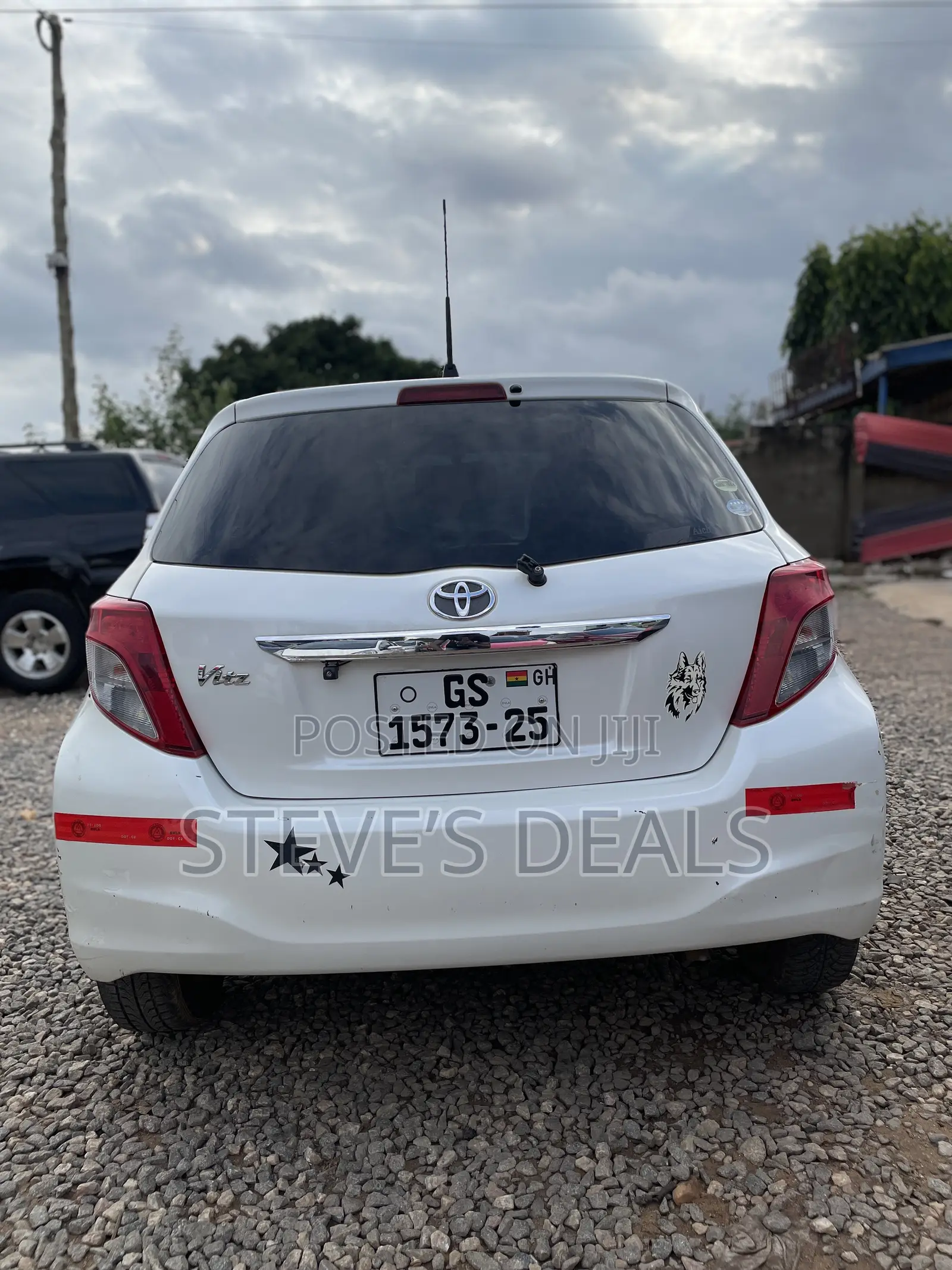 Toyota Vitz 1.0 FWD 5dr 2013 White