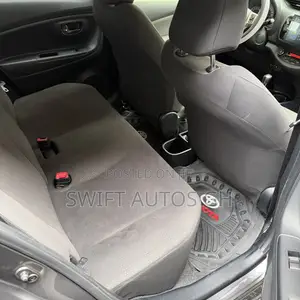 Toyota Vitz 1.5 FWD 5dr 2016 Gray