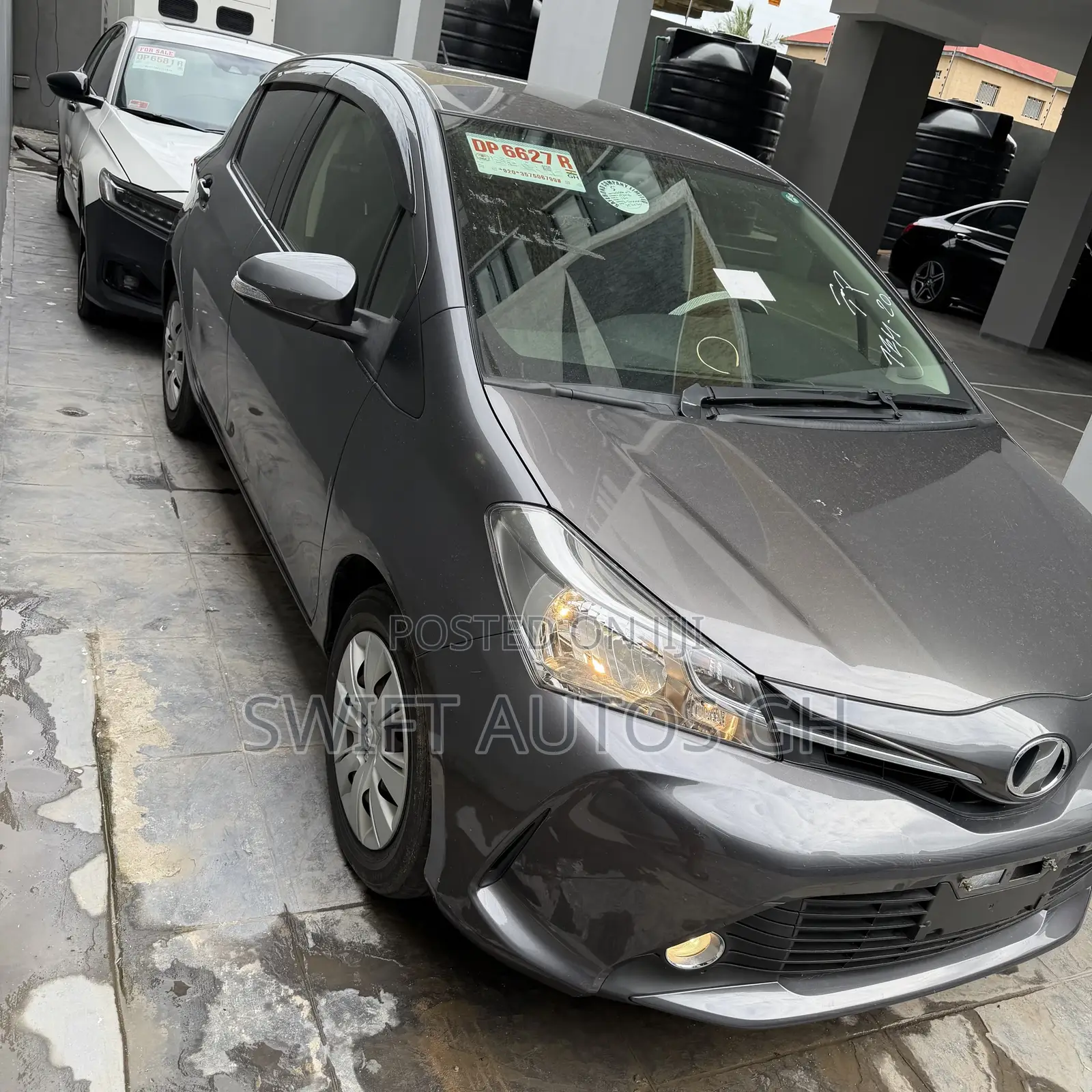 Toyota Vitz 1.5 FWD 5dr 2016 Gray