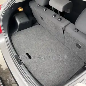 Toyota Vitz 1.5 FWD 5dr 2016 Gray
