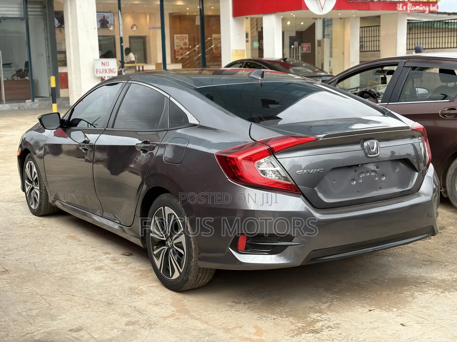 Honda Civic EX-L 4dr Sedan (1.5L 4cyl) 2017 Gray