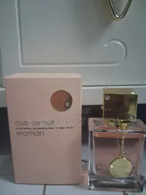 Club De Nuit Woman