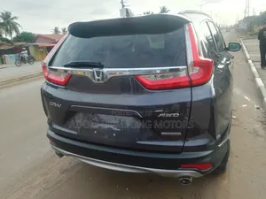 Honda CR-V Touring AWD 2018 Gray
