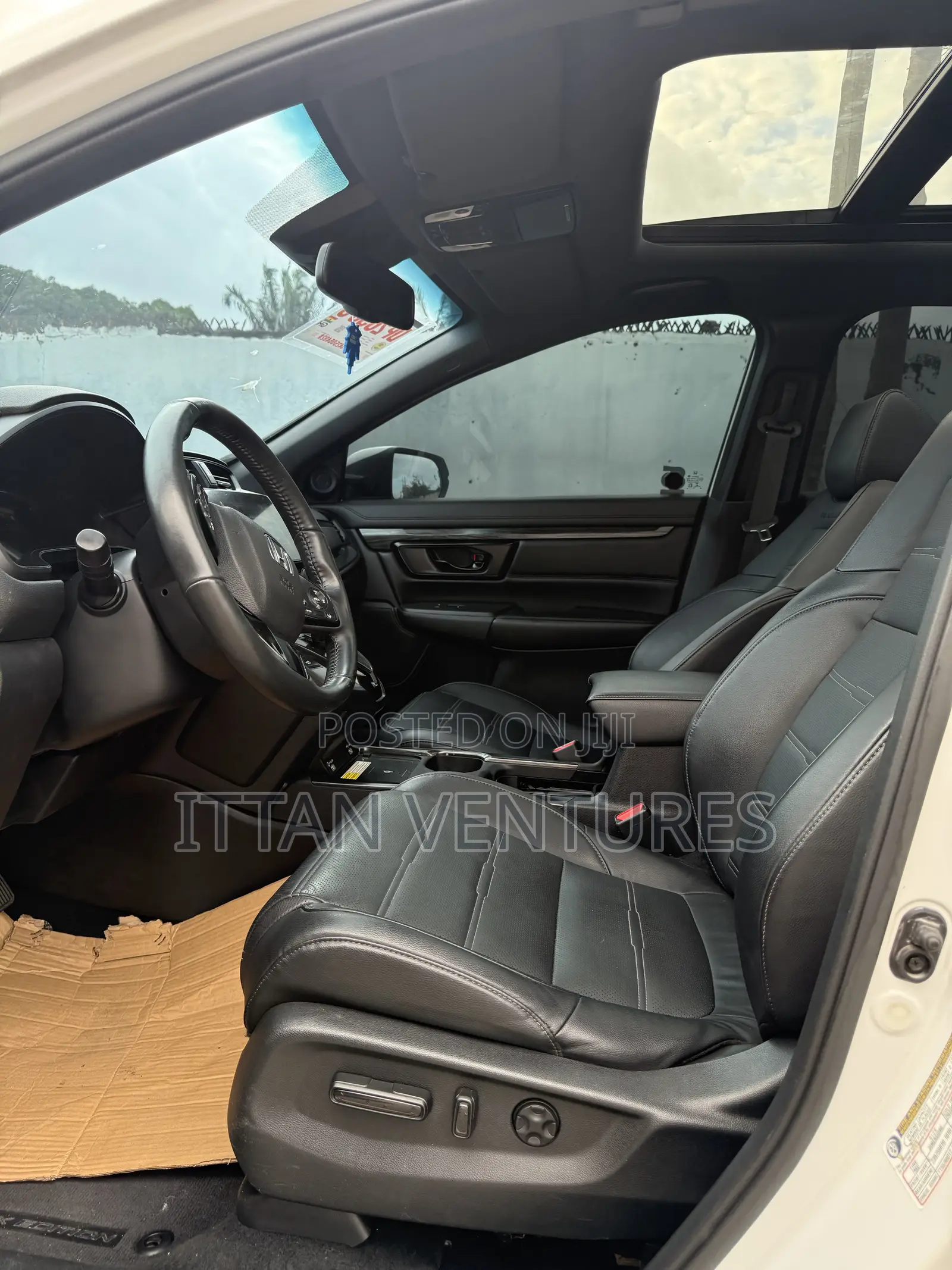 Honda CR-V Special Edition 2021 White