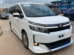 Toyota Voxy 2015 White