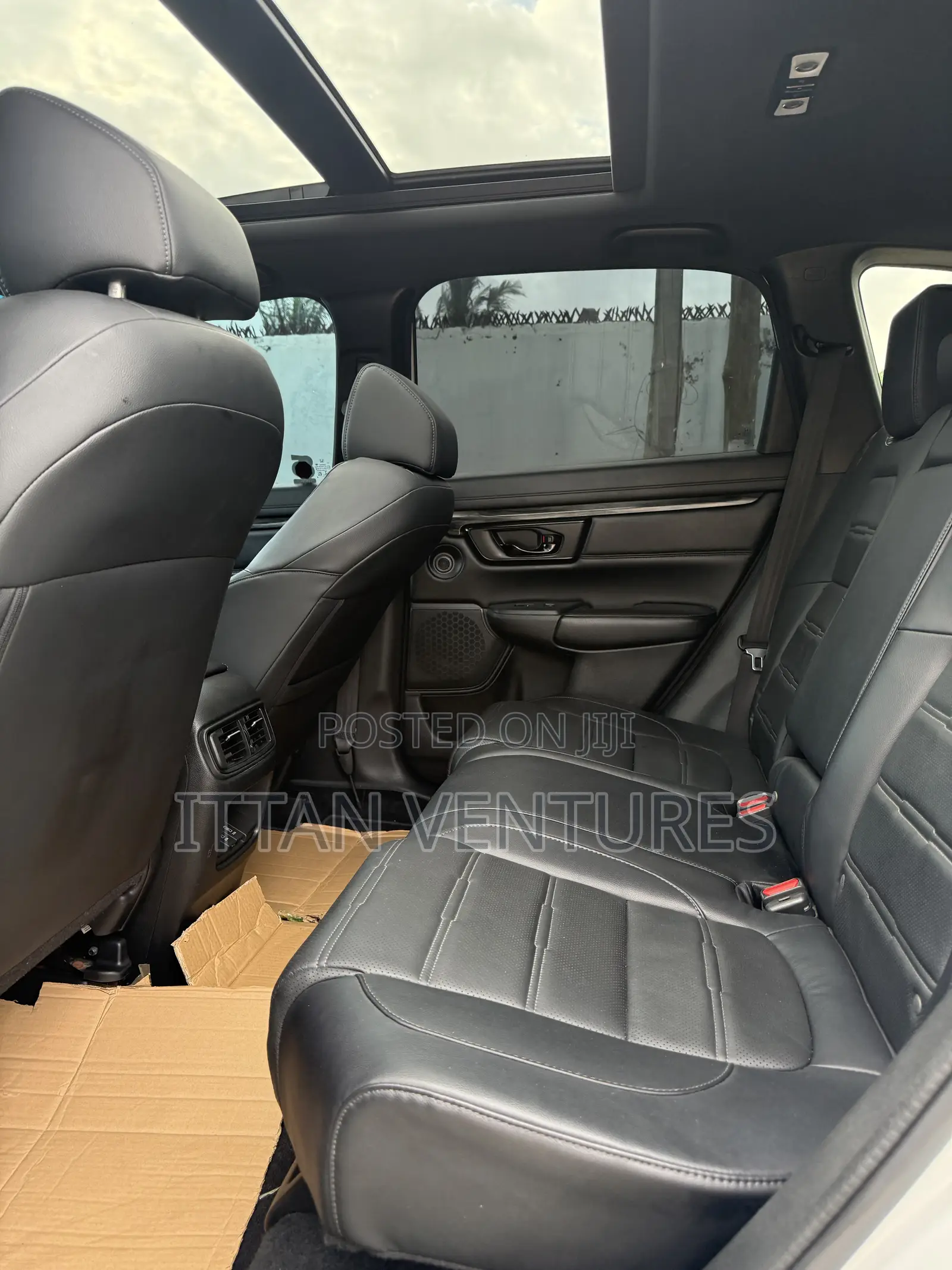 Honda CR-V Special Edition 2021 White