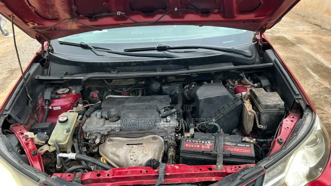 Toyota RAV4 2013 Red