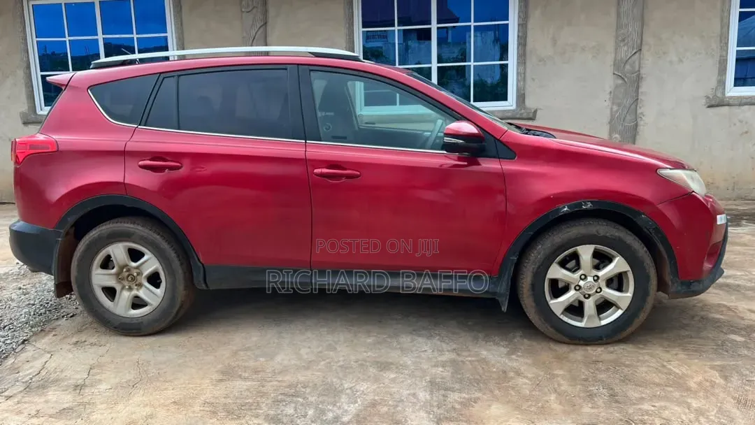 Toyota RAV4 2013 Red