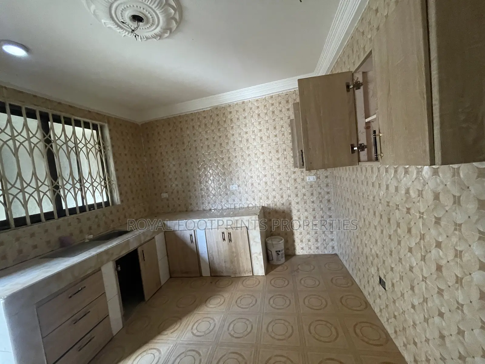 3bdrm Apartment in Royal Footprints, Oyarifa for rent