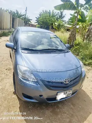 Toyota Yaris 2008 Gray