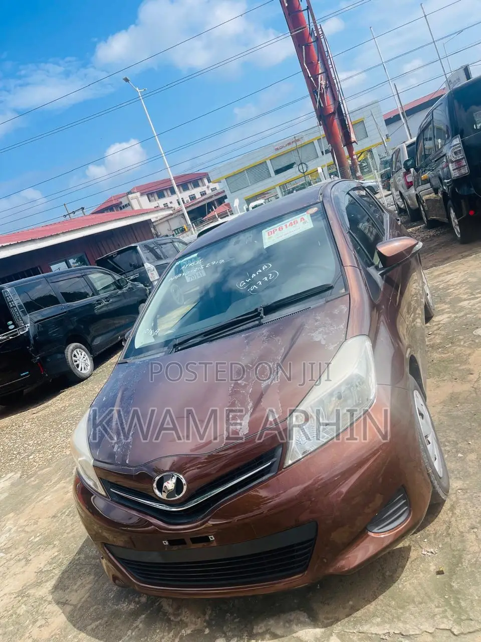 Toyota Vitz 1.3 FWD 3dr 2014 Brown