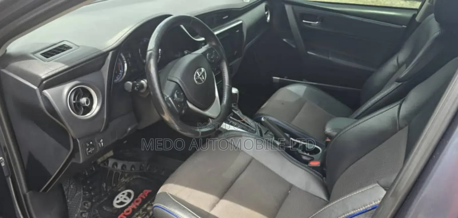 Toyota Corolla 2017 Gray