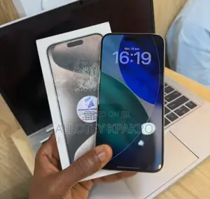Apple iPhone 15 Pro Max 256 GB Silver