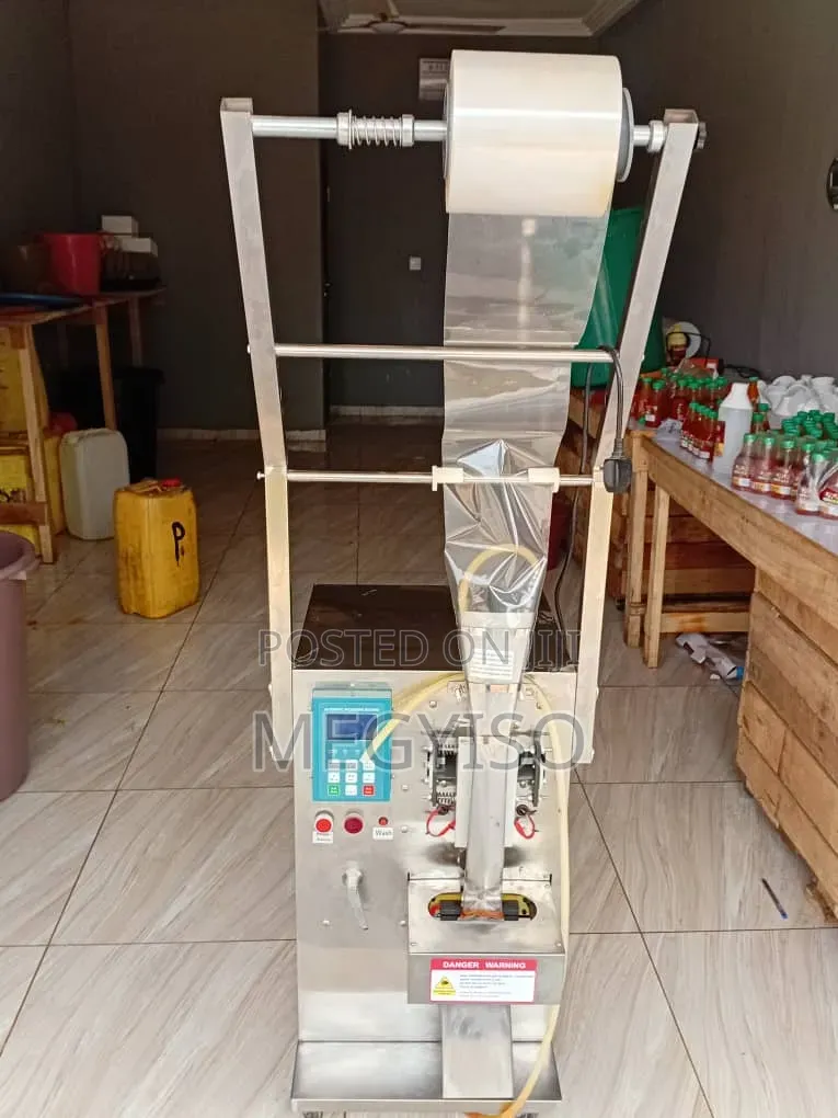 Automatic Liquid Sachet Filling and Packaging Machine