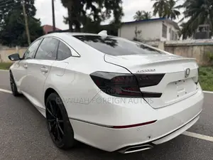 Honda Accord 2019 White