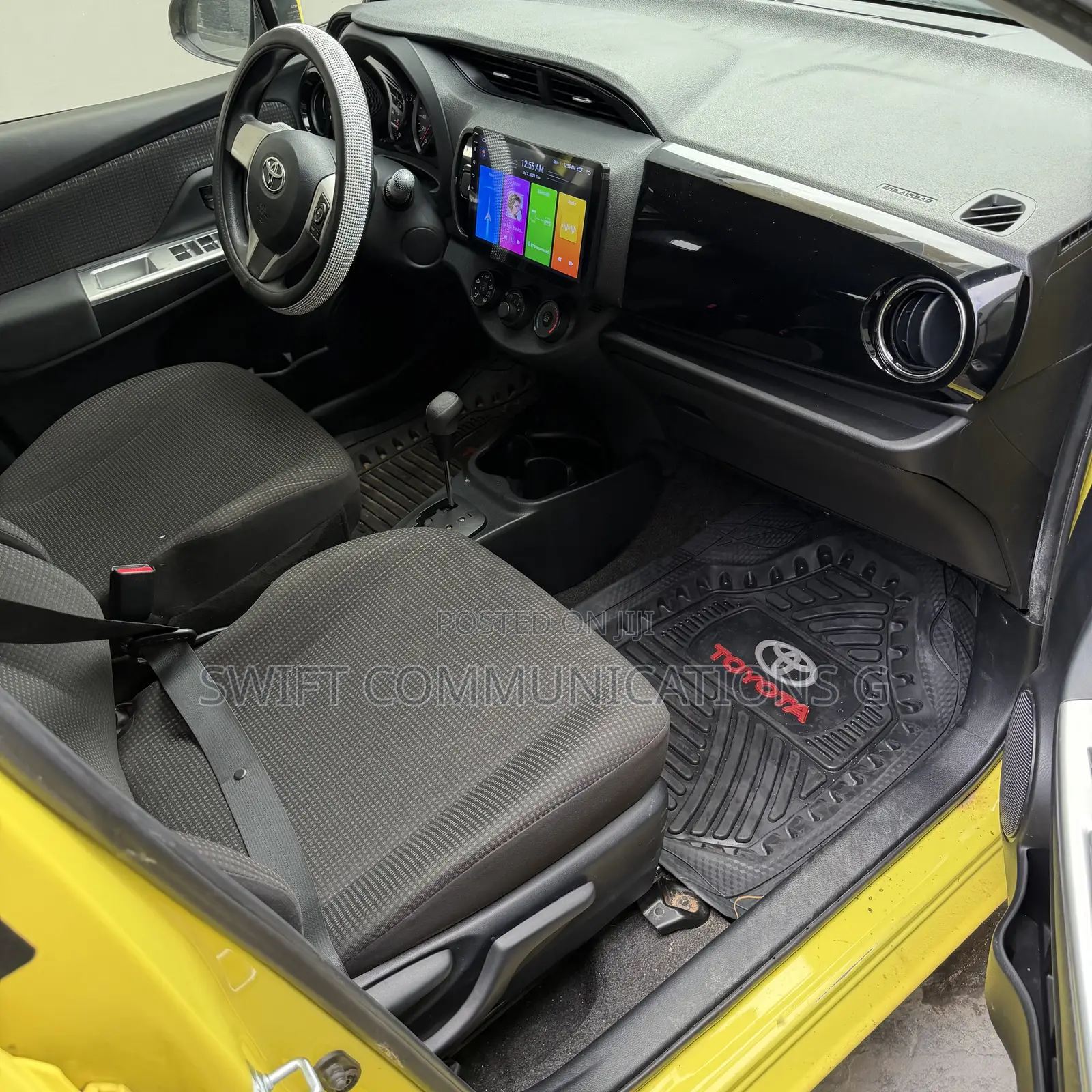 Toyota Vitz 1.5 FWD 5dr 2015 Yellow