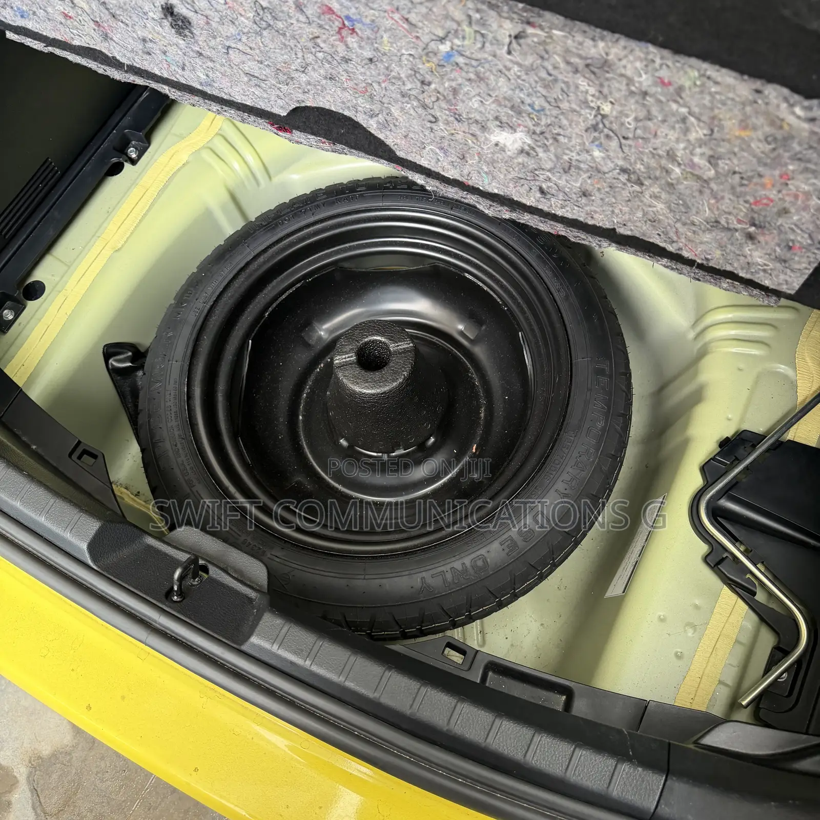Toyota Vitz 1.5 FWD 5dr 2015 Yellow