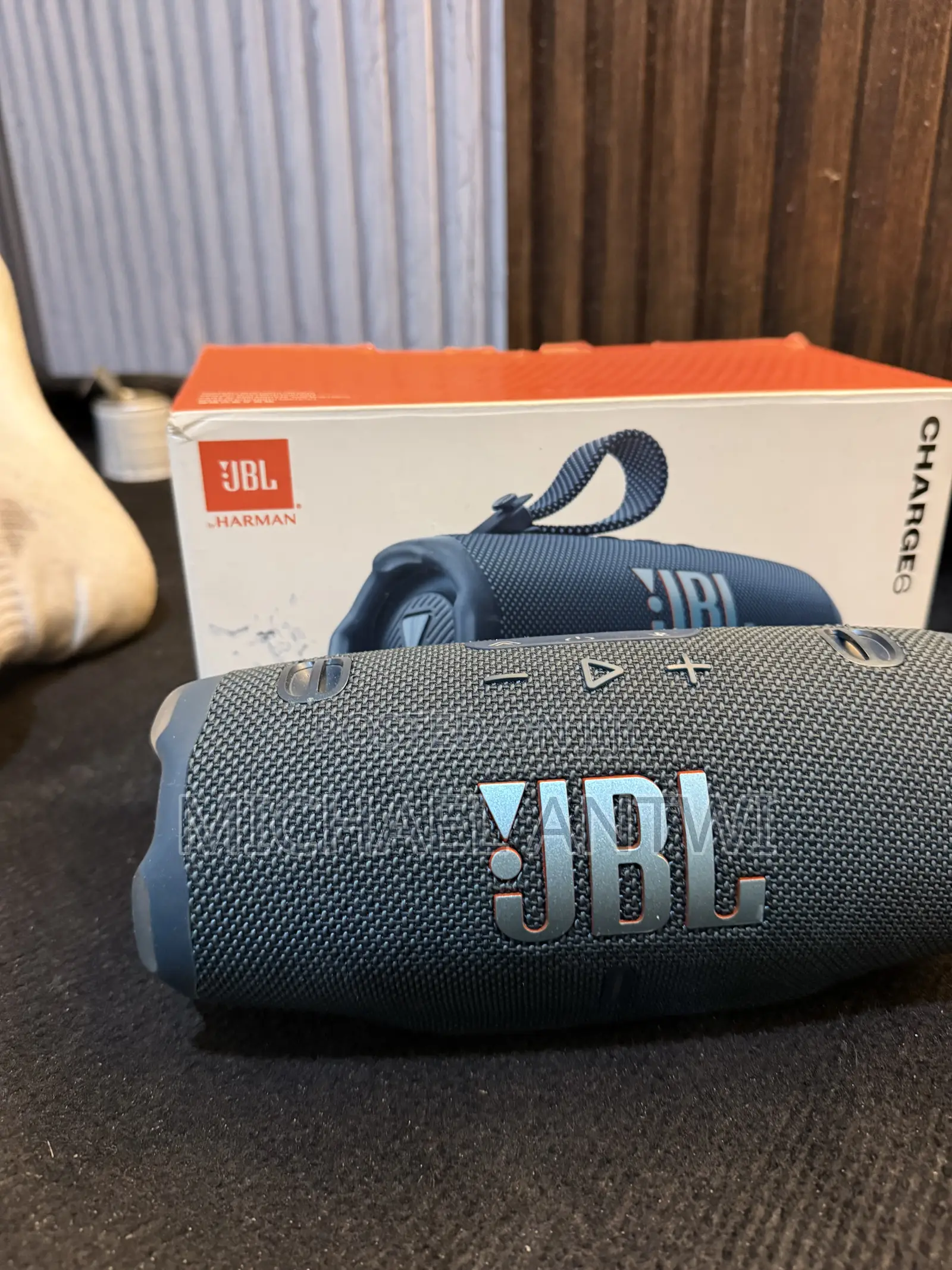 JBL Charge 6
