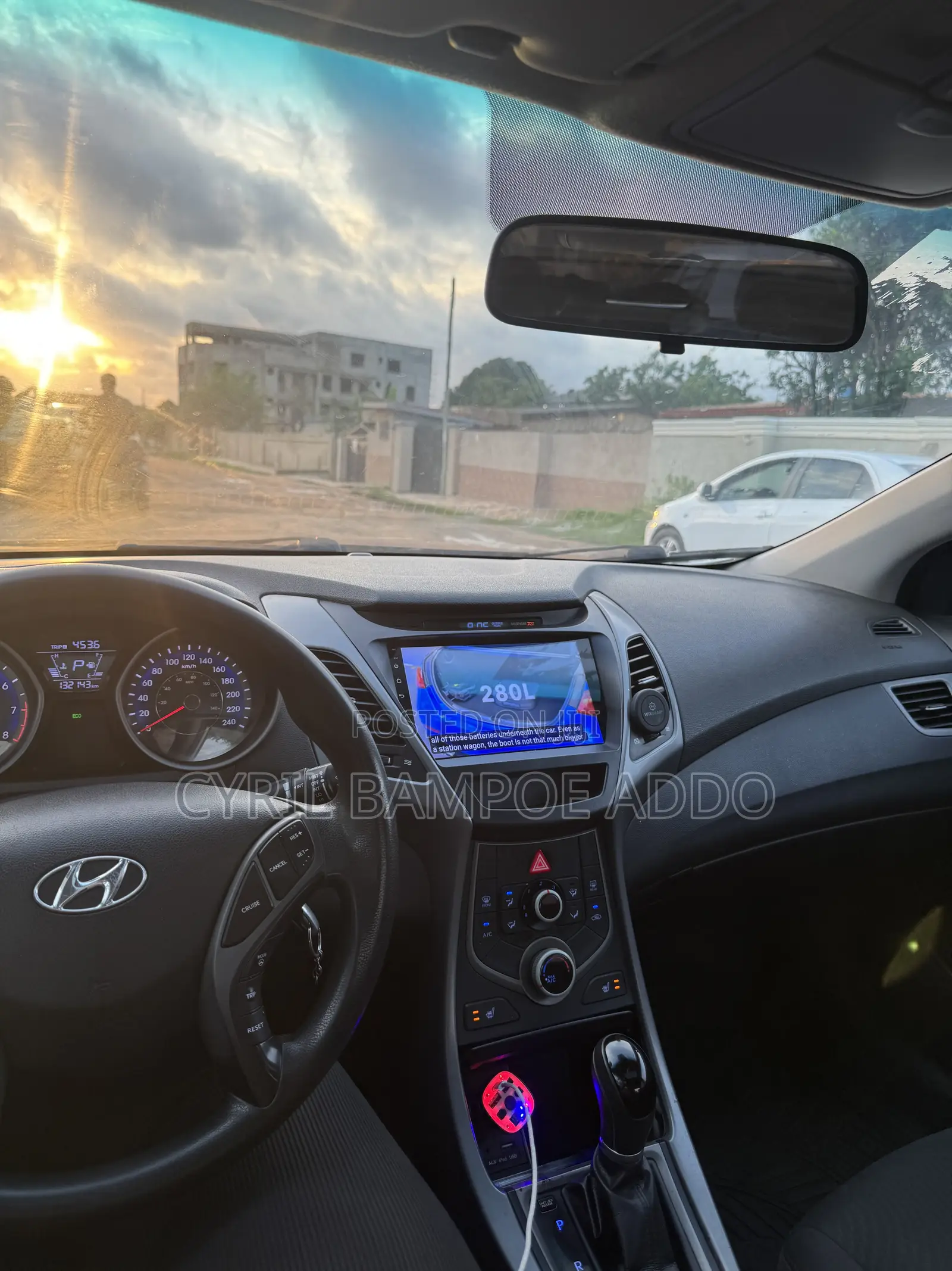 Hyundai Elantra Limited 4dr Sedan (1.8L 4cyl 6A) 2015 White