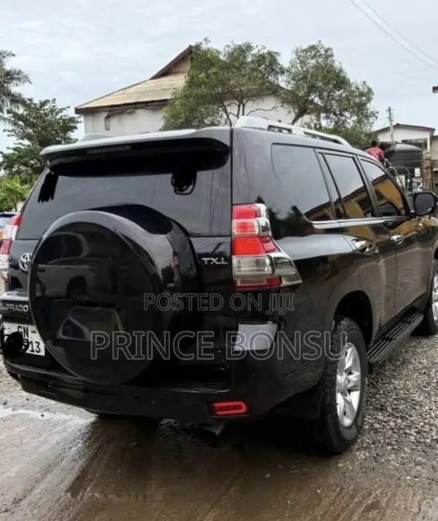 Toyota Land Cruiser Prado 2013 Black