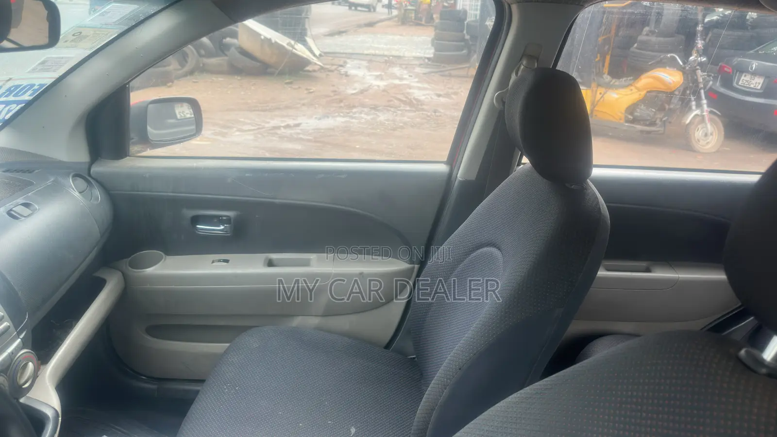 Daihatsu Sirion 2010 Red
