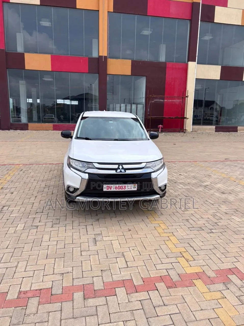 Mitsubishi Outlander 2017 White