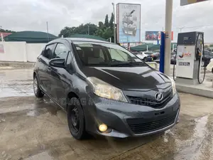 Toyota Vitz 2013 Gray
