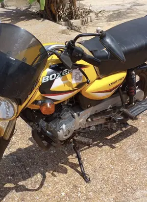 Royal Motorcycle 2025 Yellow
