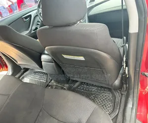 Hyundai Elantra 2016 Red