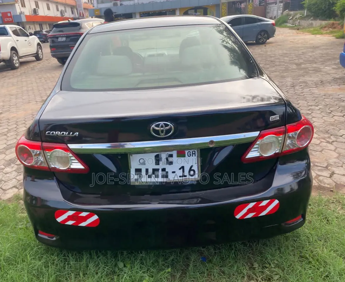 Toyota Corolla 2011 Black