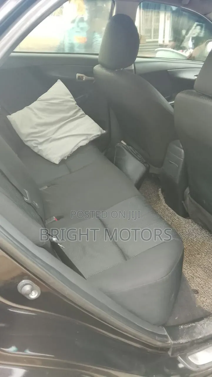 Toyota Corolla 2010 Black
