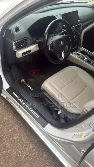 Honda Accord Touring 2.0T 2021 White
