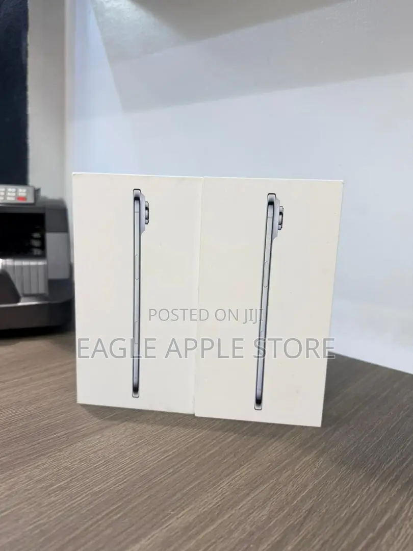 New Apple iPhone 17 256 GB White