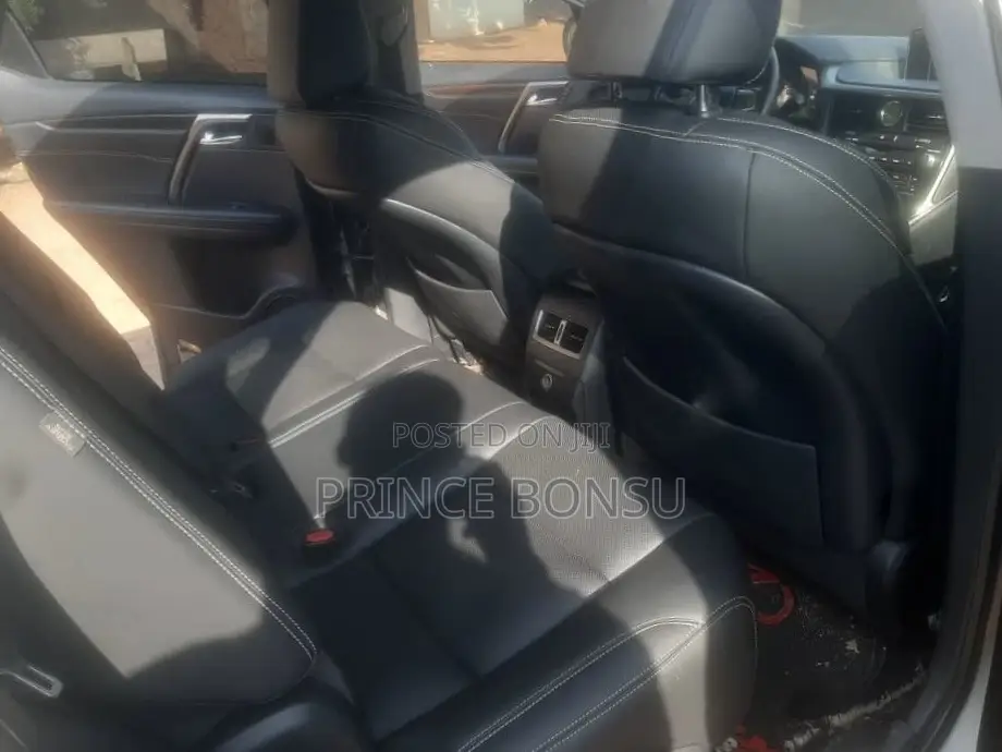 Lexus RX 2018 Gold