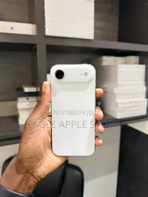 New Apple iPhone 17 256 GB White