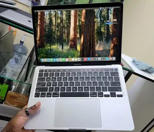 Laptop Apple MacBook Air 2022 M2 8GB Apple M2 SSD 256GB