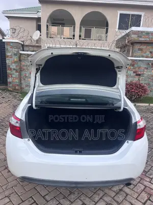 Toyota Corolla S Plus 4dr Sedan (1.8L 4cyl CVT) 2016 White