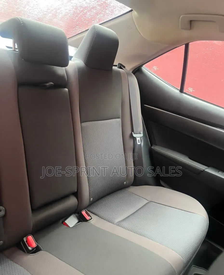 Toyota Corolla 2017 Red