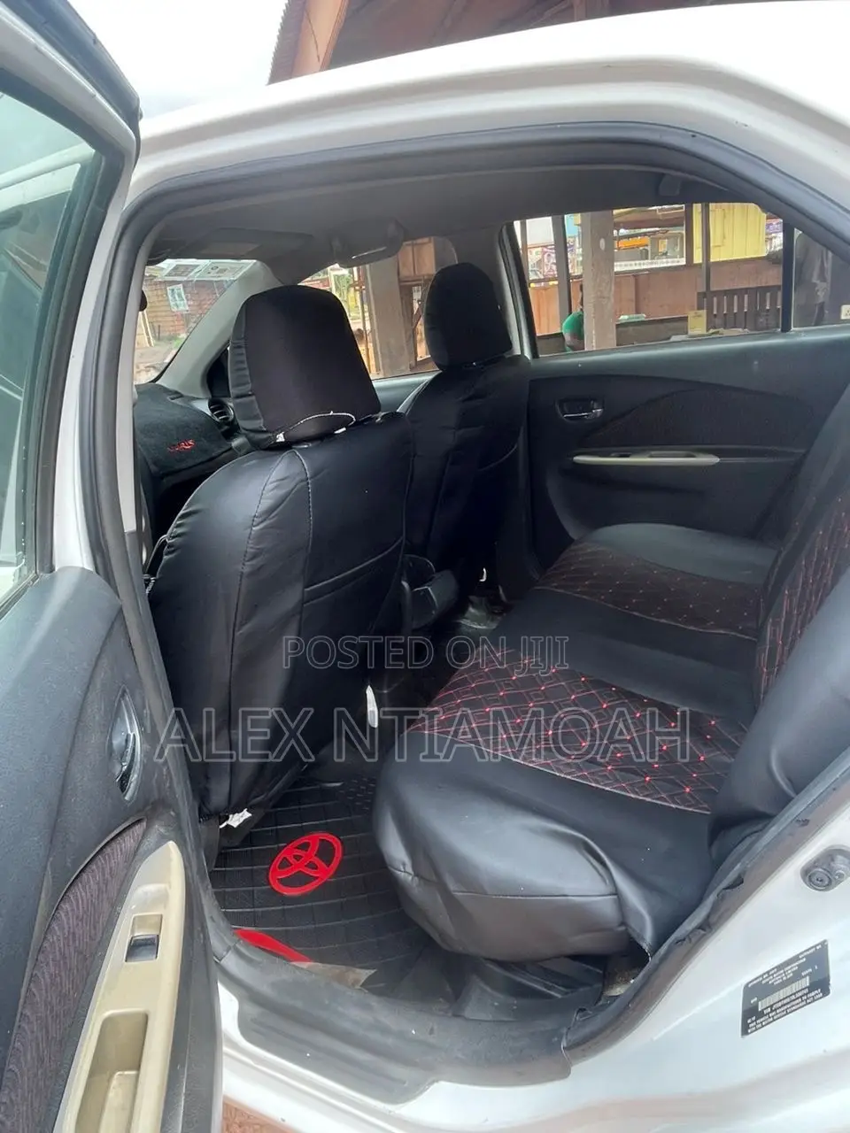 Toyota Yaris 2012 White