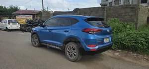 Hyundai Tucson SE AWD 2016 Blue