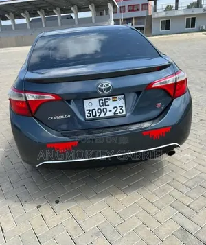 Toyota Corolla 2015 Black