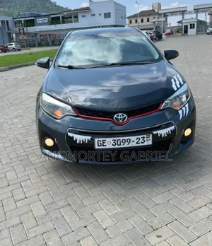 Toyota Corolla 2015 Black