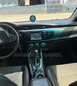 Toyota Corolla 2015 Black