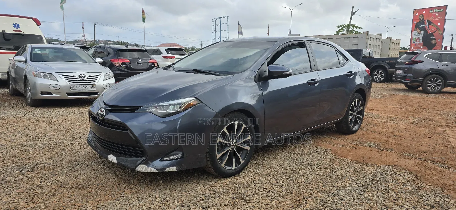 Toyota Corolla SE 4dr Sedan (1.8L 4cyl CVT) 2017 Blue