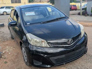 Toyota Vitz 2012 Black